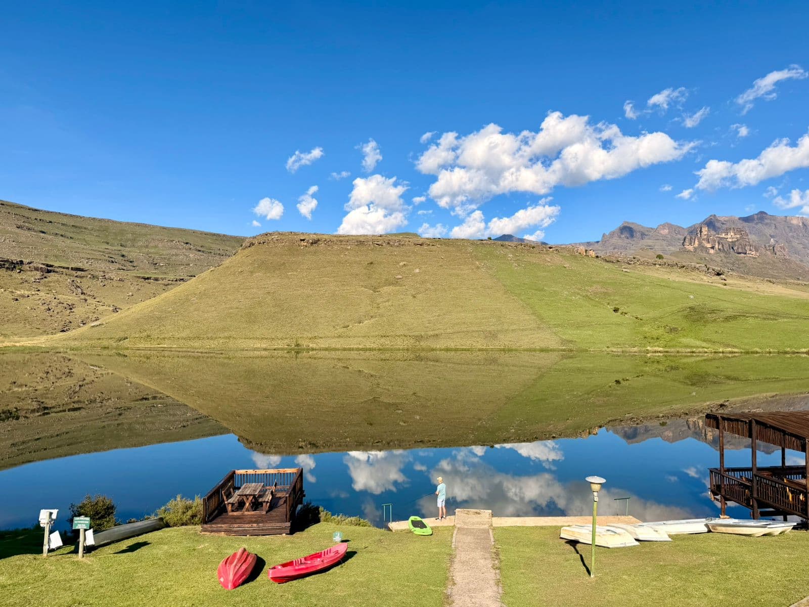 Glengarry mountain and lake scenery